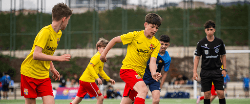 Joueurs de la Barça Academy à l'entraînement